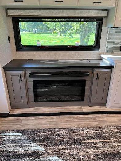 Used 2024 Jayco Pinnacle 36KPTS