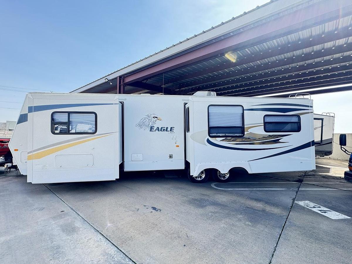 Used 2010 Jayco Eagle 320RLDS Travel Trailer