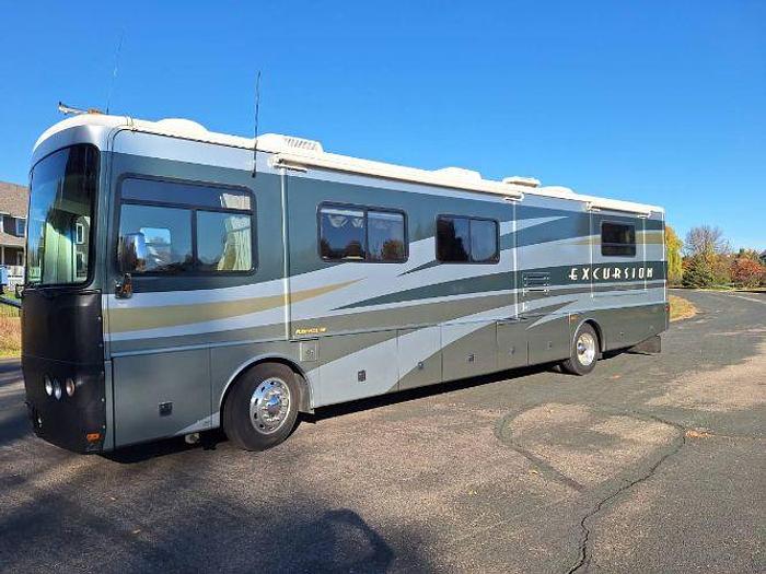 Used 2003 Fleetwood Excursion 39S