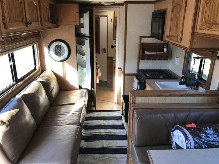 Used 2003 Sundowner Sunlite 725 Three Horse Trailer with Living Quarters