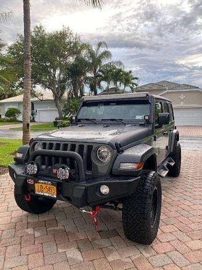 Used 2018 JEEP Wrangler Unlimited Sport