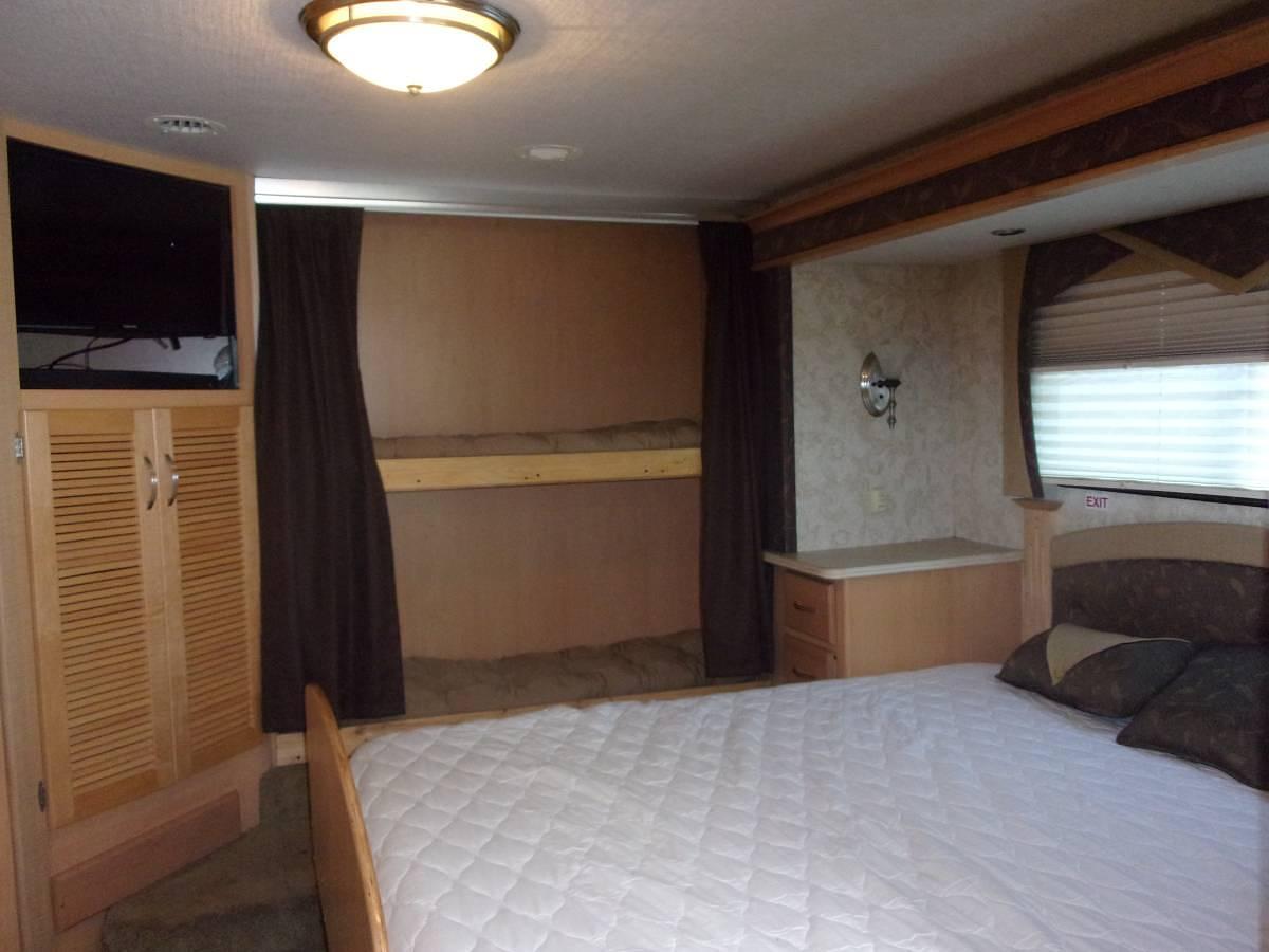 Used 2005 National Tropical T399