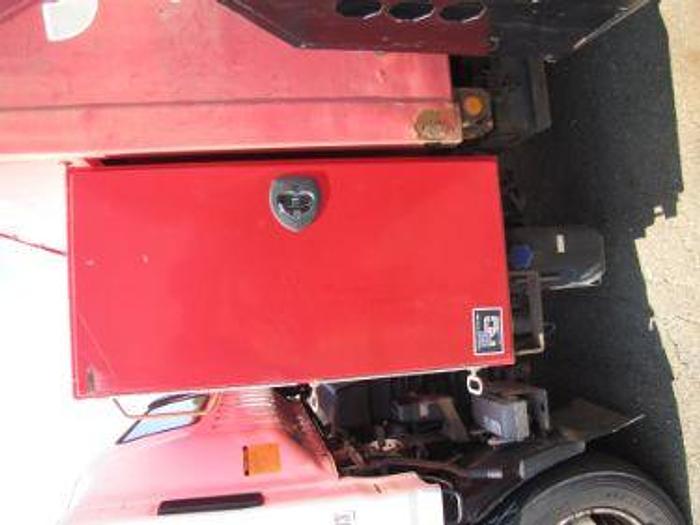 Used 2011 Isuzu DSL REG WHITE CAB IBT PWL