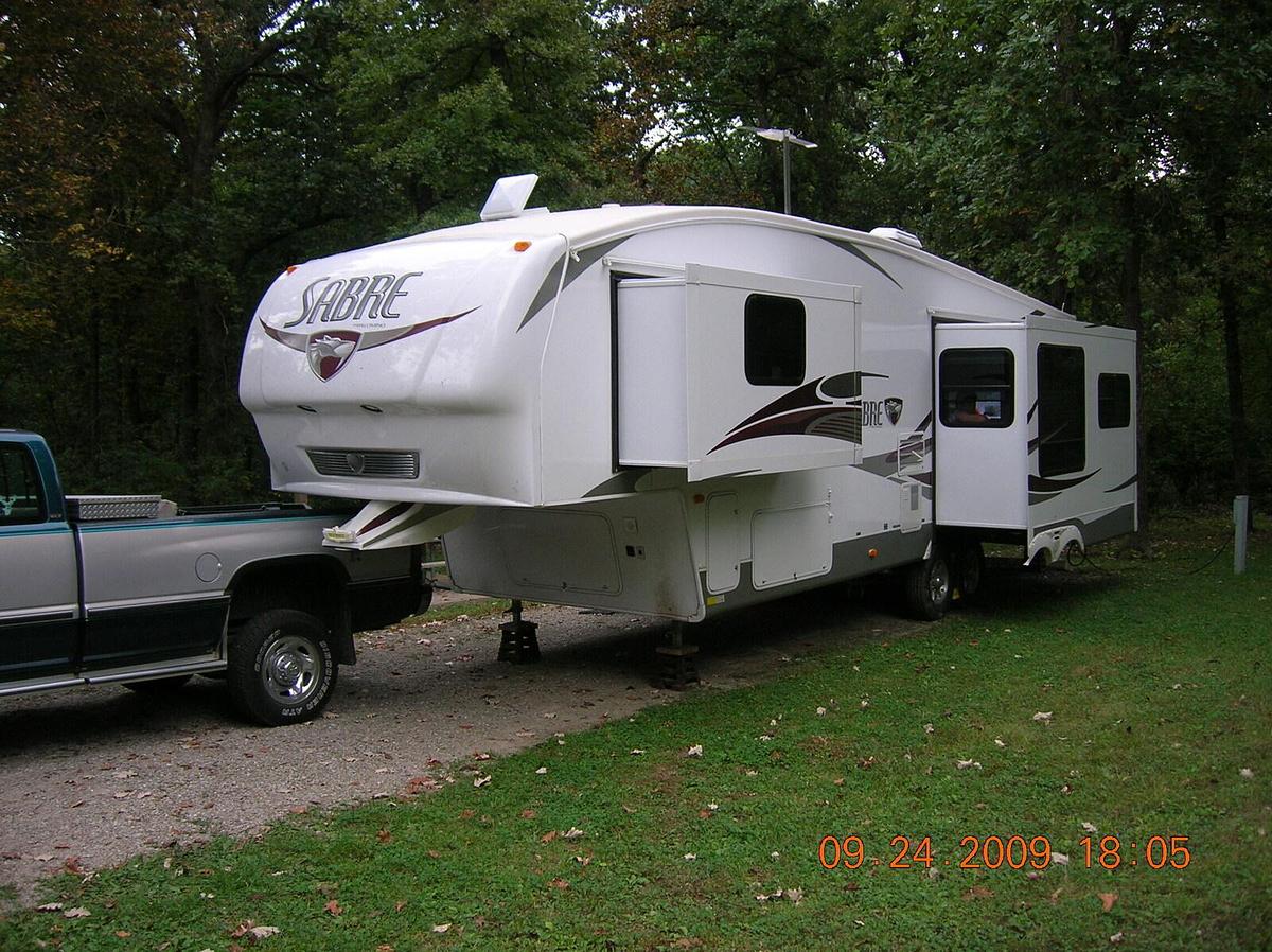 Used 2010 Palomino Sabre Fifth Wheel
