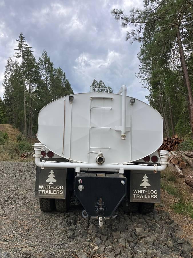 Used 1995 Peterbilt Water Truck