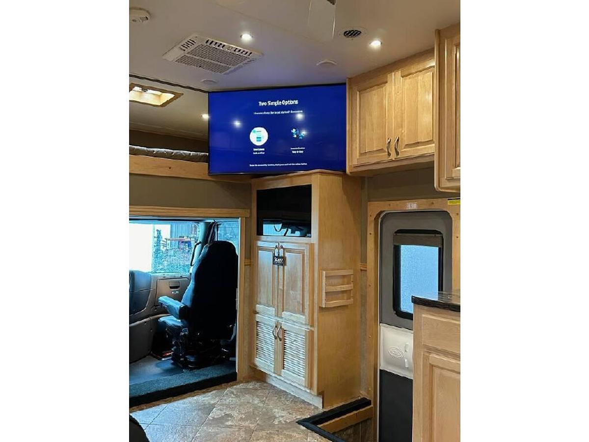 Used 2014 Show Hauler 36KTSSL Super C Motorhome