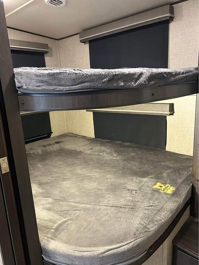 Used 2021 Grand Design Reflection 278BH