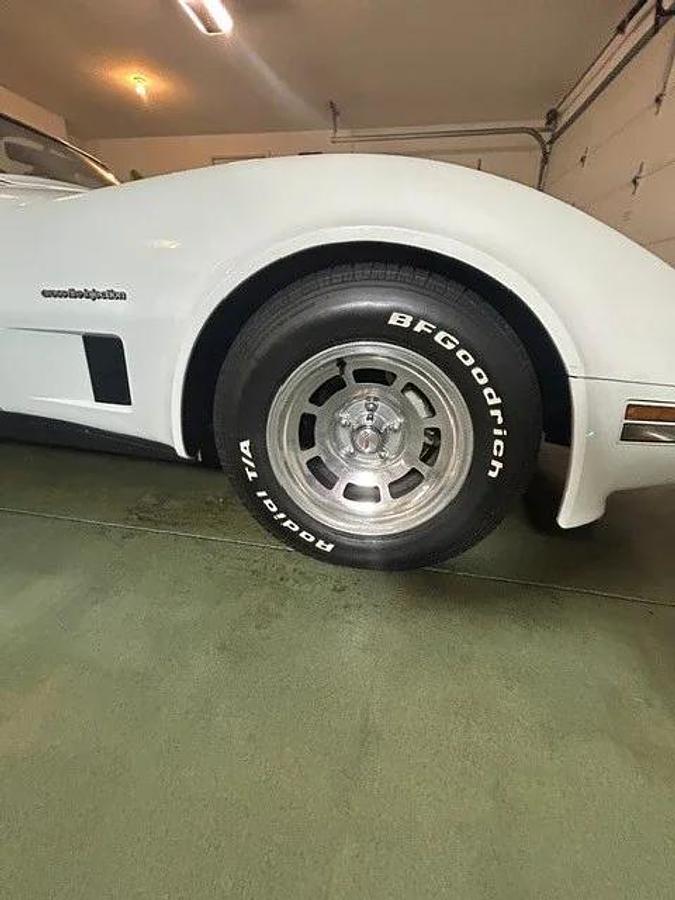 Used 1982 Chevrolet Corvette Stingray