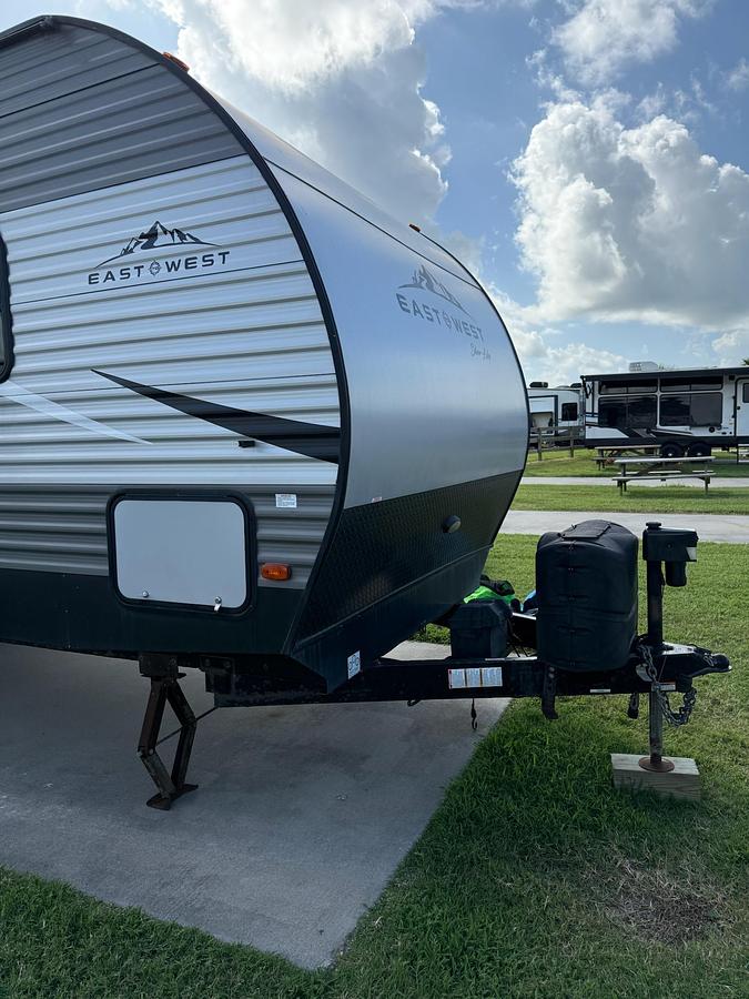 Used 2019 East to West Silver Lake Travel Trailer