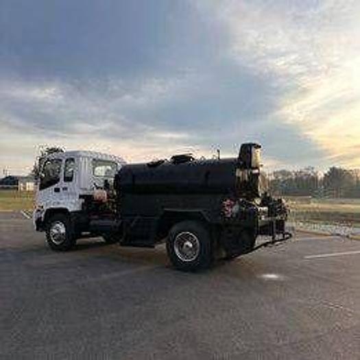 Used 2001 GMC T7500