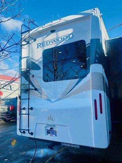 Used 2023 Crossroads Redwood 4001LK