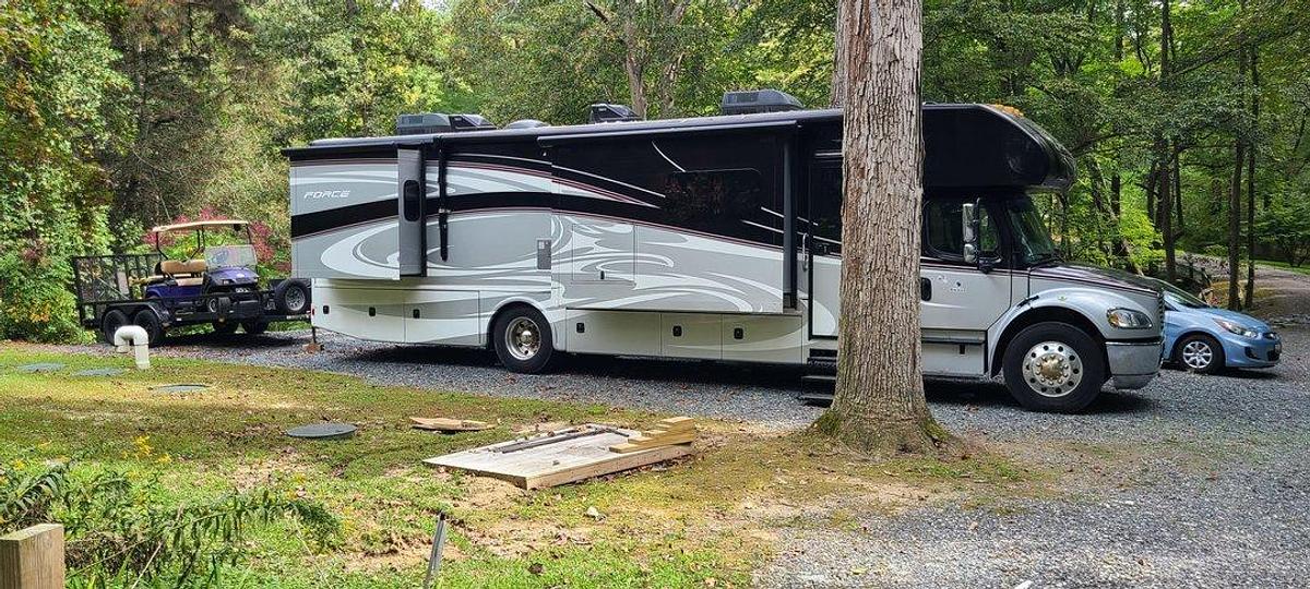 Used 2015 Forest River Dynamax Force 37 TS