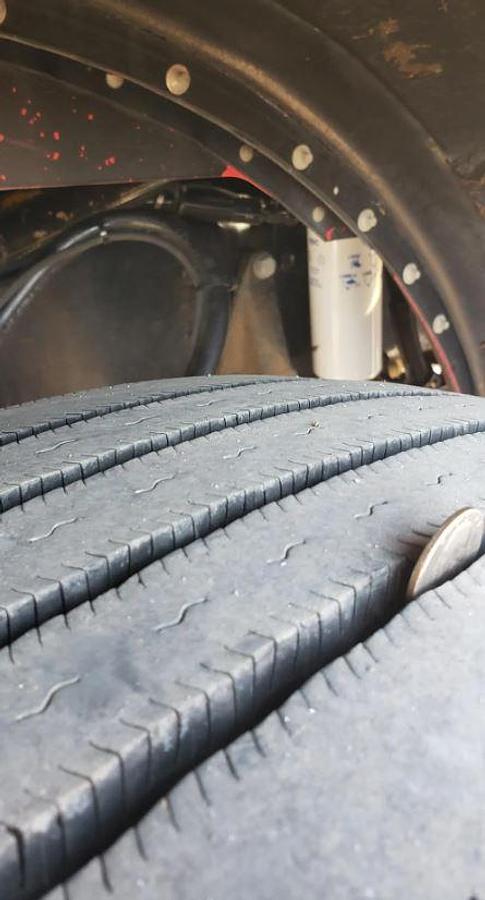 Used 2007 Peterbilt 379 EXHD Sleeper Semi Truck