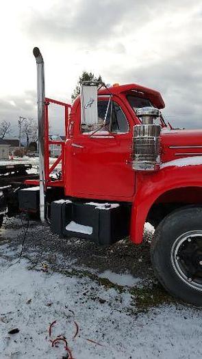 Used 1964 Mack B61 T