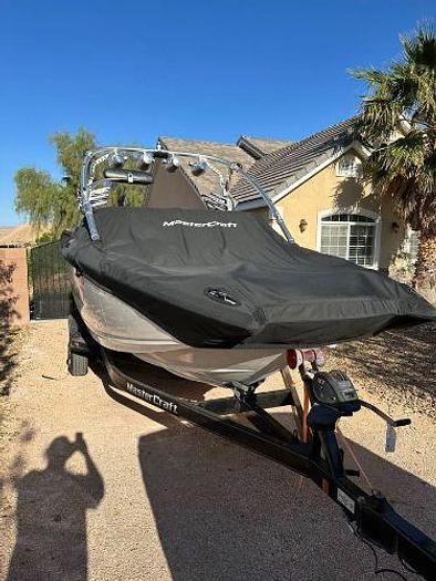 Used 2010 Mastercraft X35