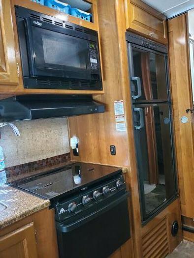 Used 2018 Coachmen Leprechaun 319MB