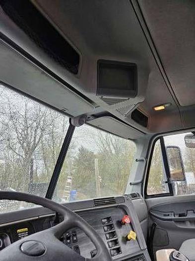 Used 2009 Freightliner COLUMBIA 120 Actual Miles 157,350