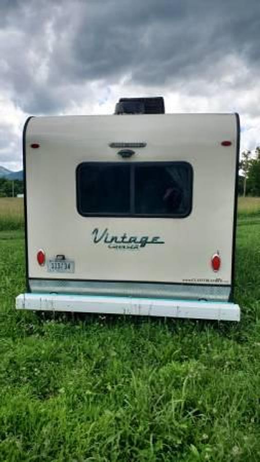 Used 2020 Gulf Stream Vintage Cruiser 19ERD Travel Trailer