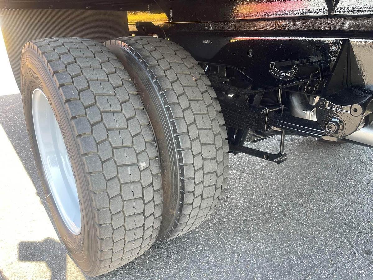 Used 2017 Ford F550 Long Flatbed Truck