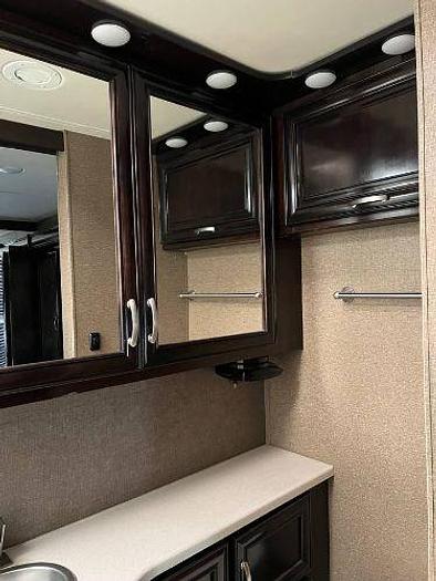 Used 2016 Thor Chateau 35SF