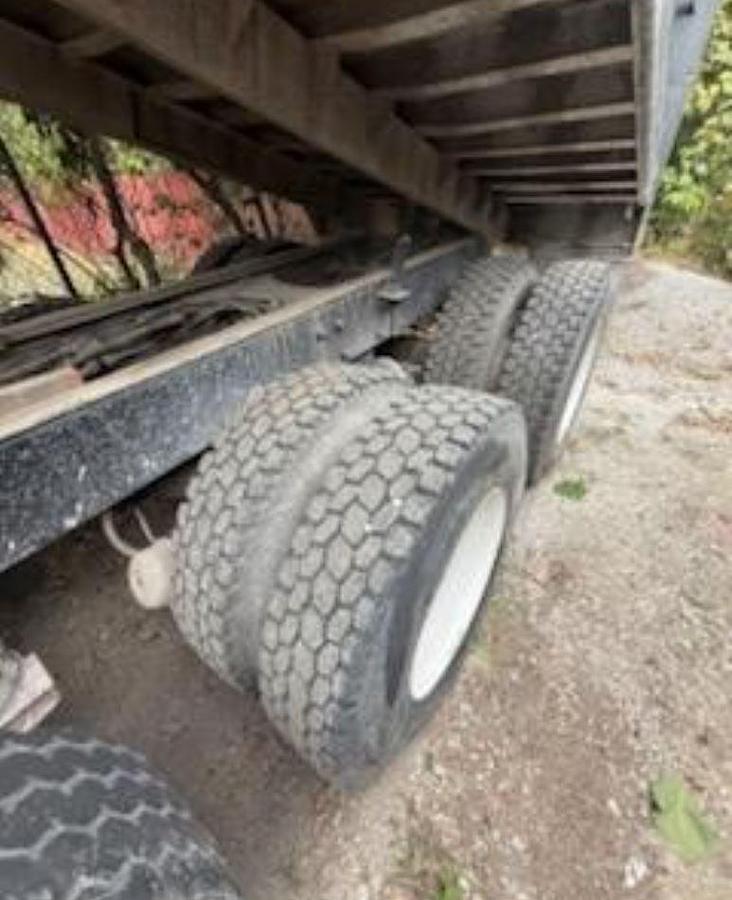 Used 1999 Mack RD690-S Dump Truck