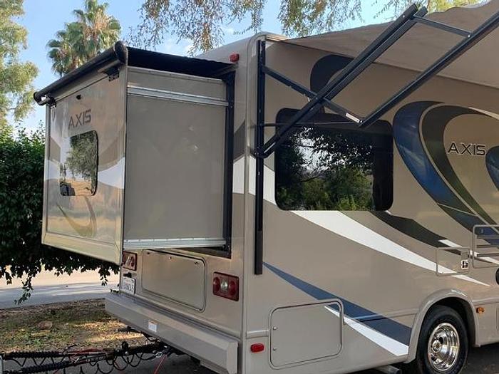 Used 2015 Thor Motor Coach Axis 25.2