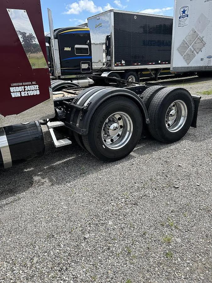 Used 2004 Peterbilt 379