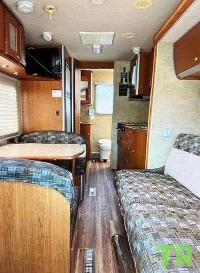 Used 2007 Winnebago View 23H Class C Motorhome