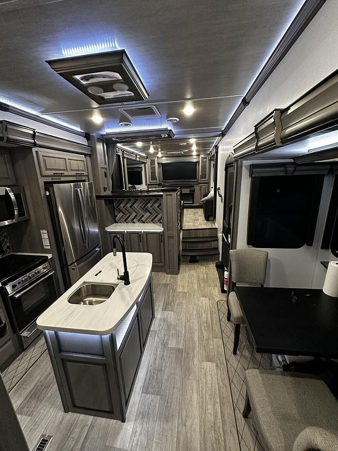 Used 2022 Keystone Montana Legacy 3761FL Fifth Wheel