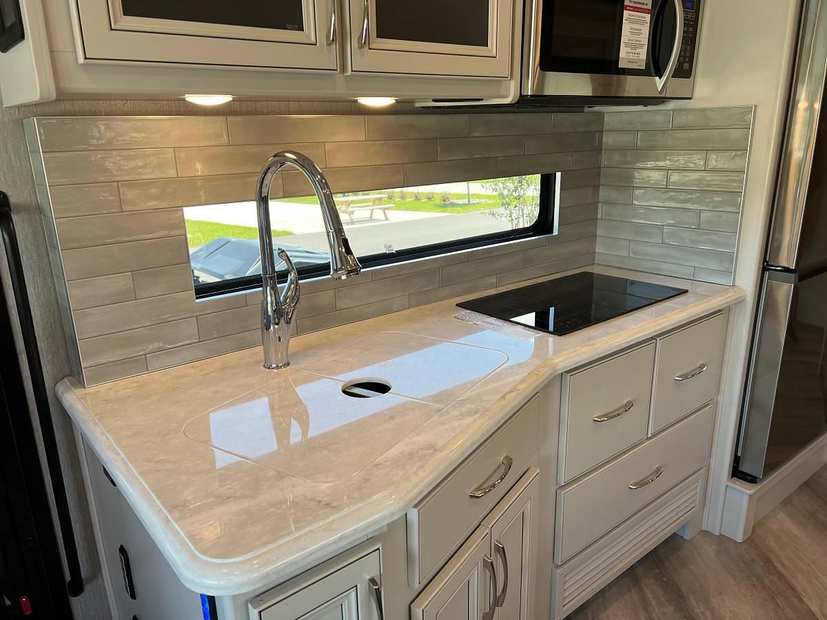 Used 2022 Fleetwood Southwind 34C