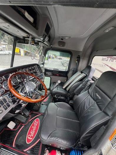 Used 2014 Peterbilt 389