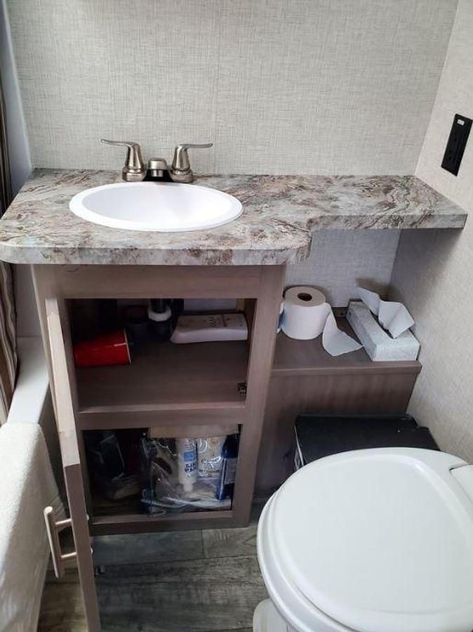 Used 2021 CrossRoads Sunset Trail 289QB