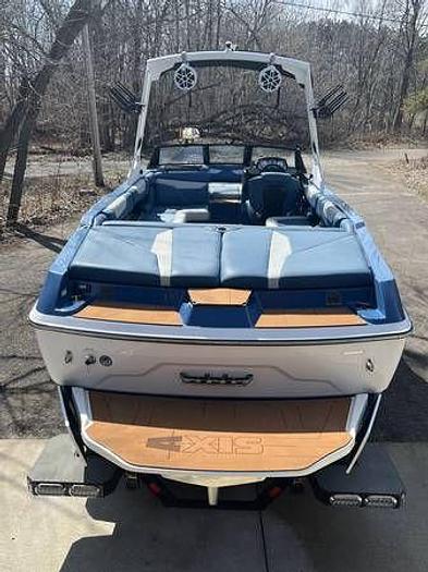 Used 2021 Axis A24 WAKEBOARD BOAT