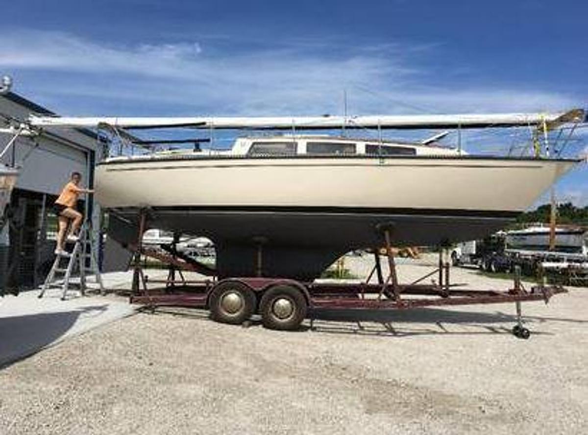 Used 1984 S2 Sailing Yacht