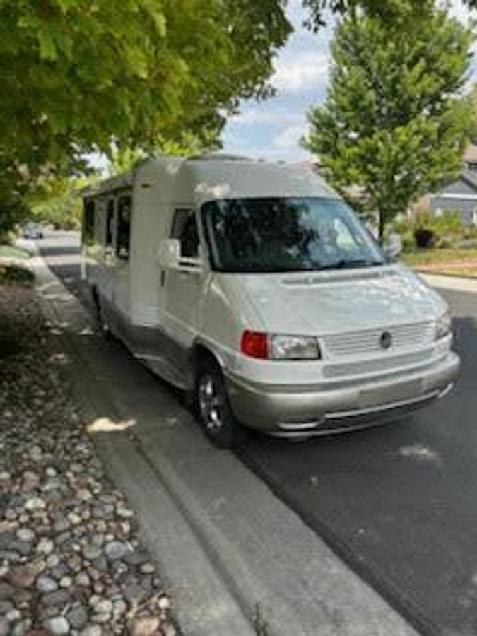 Used 2001 Winnebago Horizon Class A Motorhome