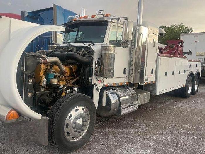 Used 2006 Peterbilt 378 Wrecker Tow Truck
