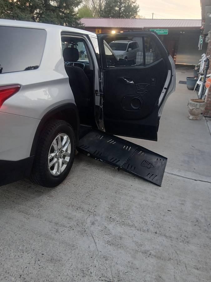 Used 2018 Chevrolet Traverse Handicap Accessible