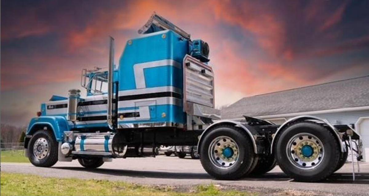 Used 1989 Mack Superliner RW713