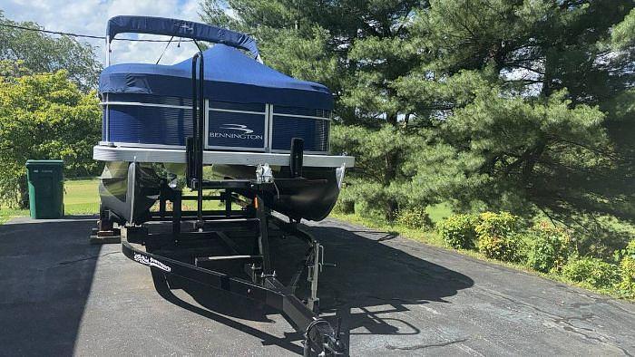 Used 2023 Bennington T60LB