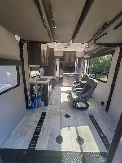 Used 2021 Grand Design Momentum 21G