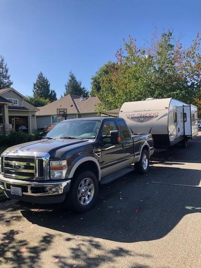 Used 2016 Forest River Wildwood T27RKSS Travel Trailer & 2016 Ford F250