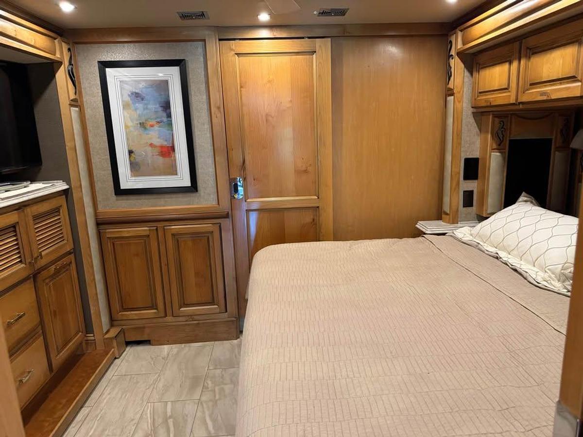 Used 2019 Tiffin Phaeton QBH