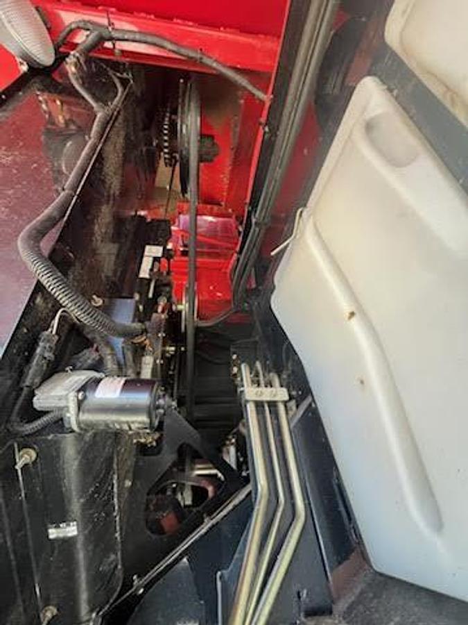 Used 2013 CASE IH 7230 Combine