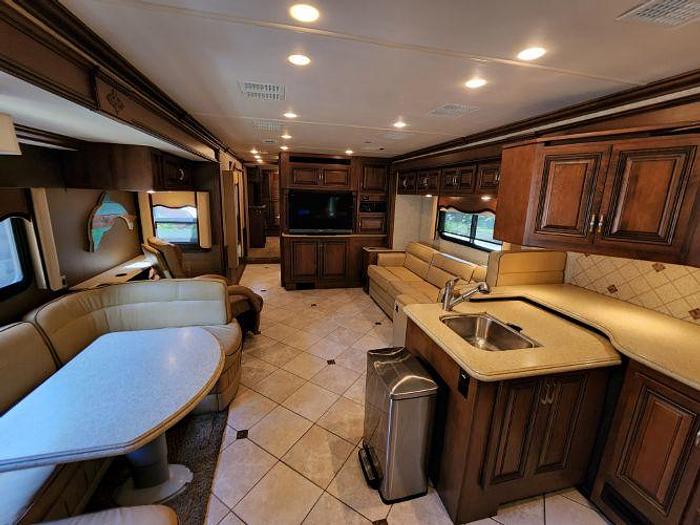 Used 2011 Fleetwood Providence 42P