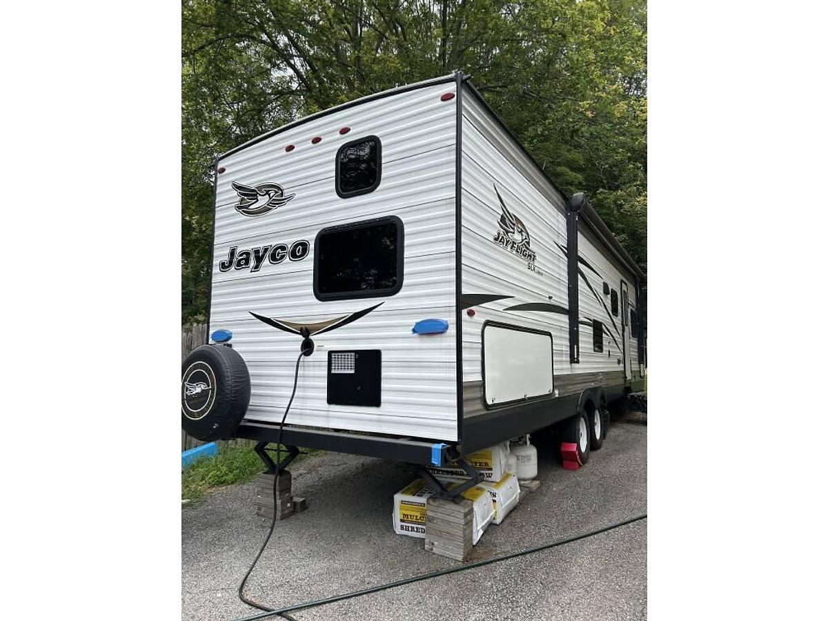 Used 2018 Jayco Jay Flight 28BHS Travel Trailer