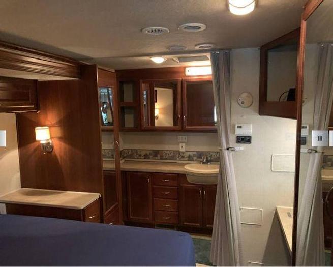 Used 2008 Fleetwood Bounder 35E