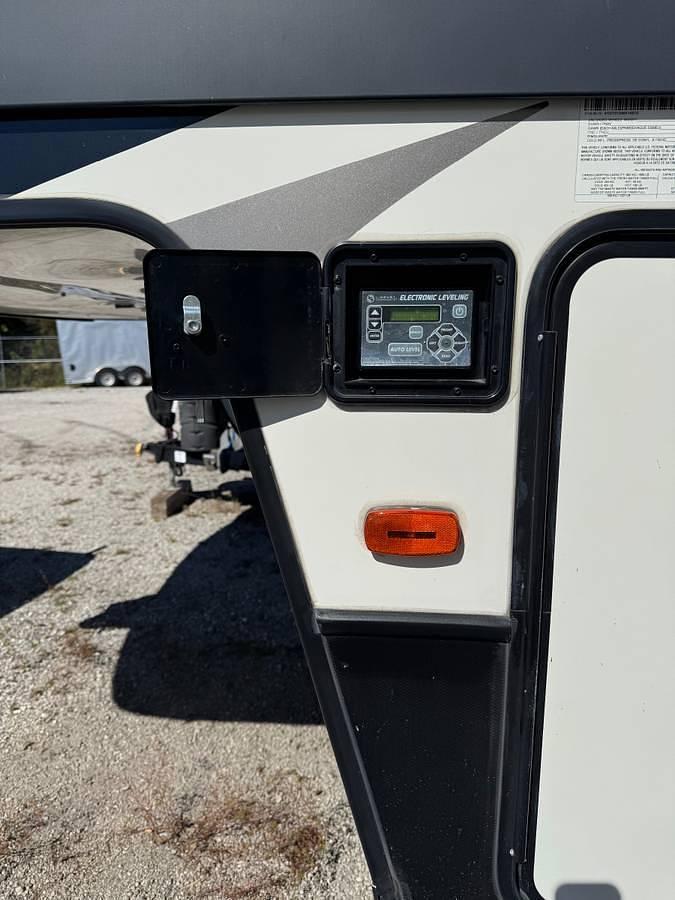 Used 2021 Keystone Montana High Country 331RL