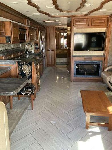 Used 2014 Tiffin Allegro Bus