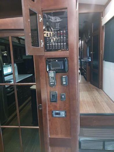 Used 2019 Jayco Pinnacle 36KPTS