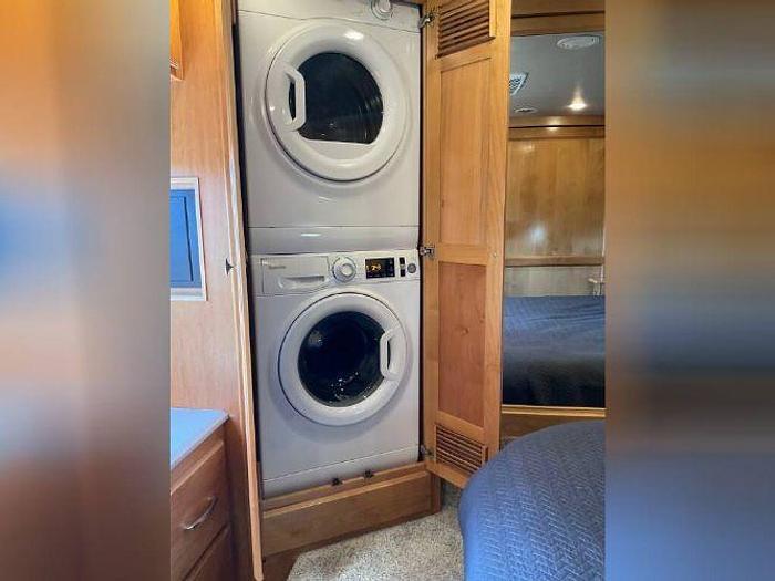 Used 2014 Tiffin Allegro Red 33AL